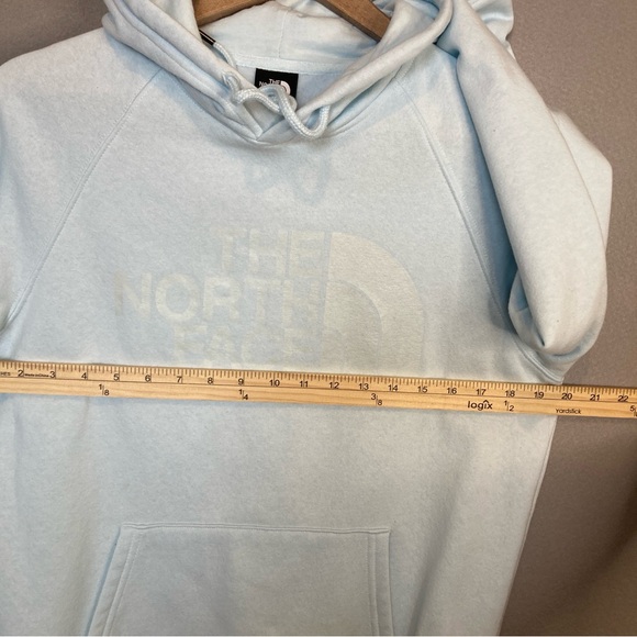 THE NORTH FACE WOMENS HOODIE, SZ-MED, BABY BLUE, EMBLEM AND POCKET ON FRONT - Picture 6 of 9
